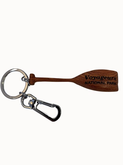 Voyageurs Paddle Keychain 153