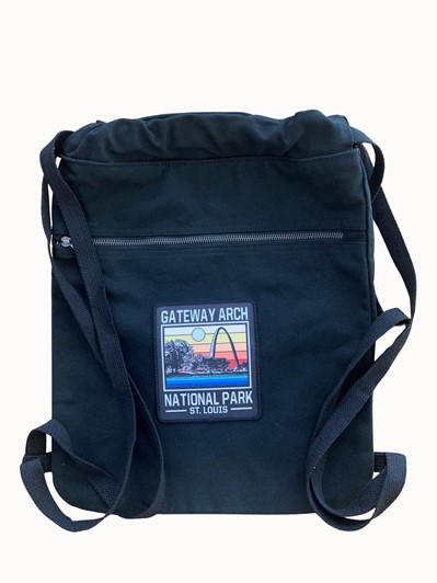 Gateway Arch Black Cinch Bag 161