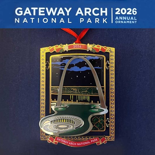 Gateway Arch 2026 Ornament 336